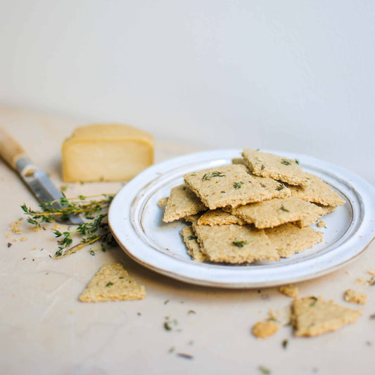 Bolachas Salgadas de queijo V'eden e Tomilho